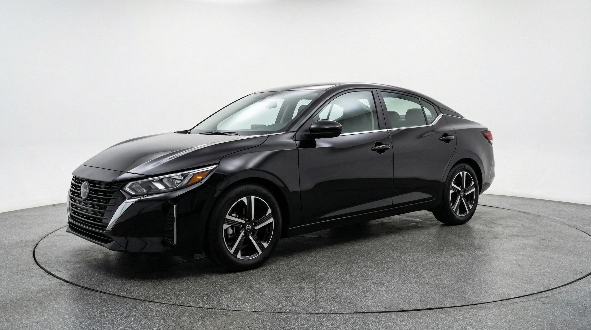 Used 2025 Nissan Sentra SV FWD image 3