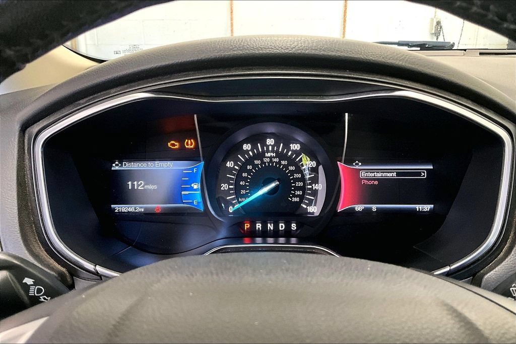 Used 2017 Ford Fusion Titanium FWD image 13