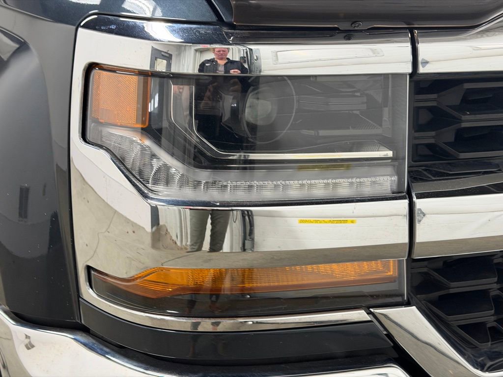 Used 2017 Chevrolet Silverado 1500 LT w/ All Star Edition image 17