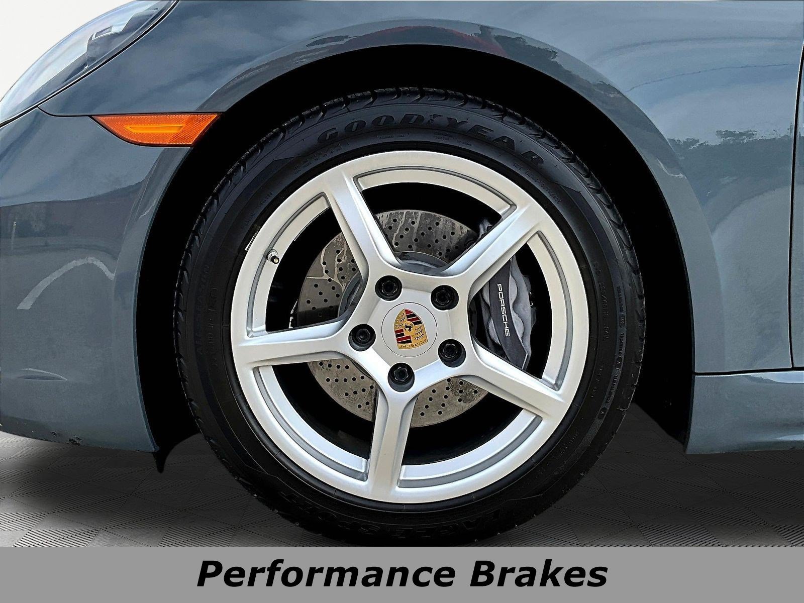 Used 2017 Porsche 718 Boxster RWD image 28