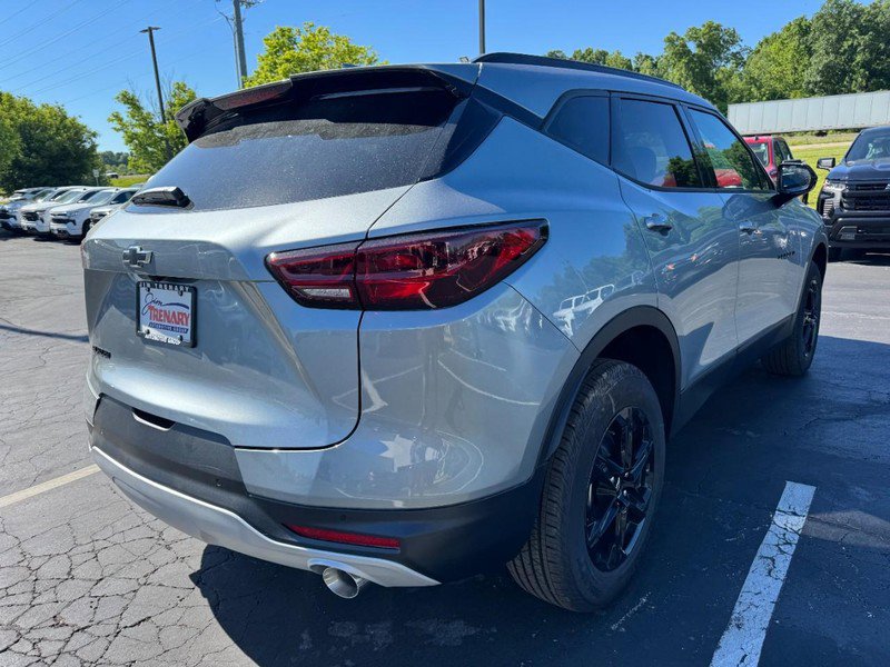 New 2026 Chevrolet Blazer LT w/ Midnight/Sport Edition FWD image 27