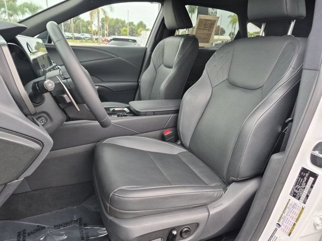 Used 2025 Lexus RX 350 FWD w/ Technology Package image 11