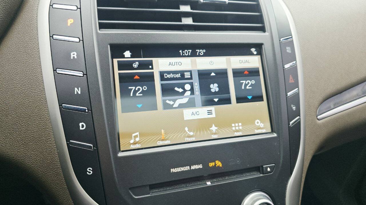 Used 2017 Lincoln MKC Reserve w/ Technology Package AWD/4WD image 18