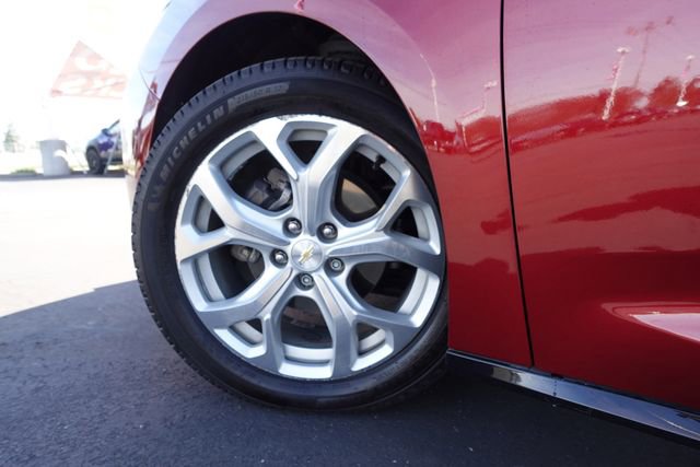 Used 2017 Chevrolet Volt Premier w/ Driver Confidence Package image 10