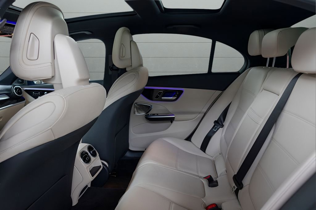 Used 2024 Mercedes-Benz C 300 4MATIC Sedan image 50
