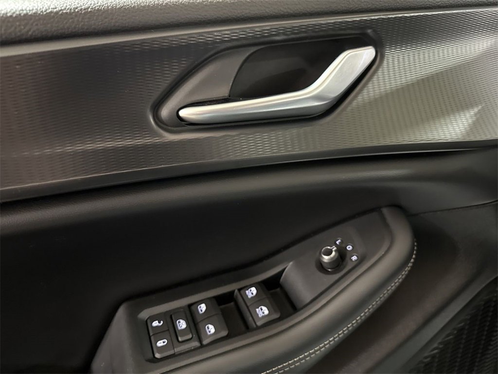 Used 2023 Jeep Grand Cherokee Laredo image 20