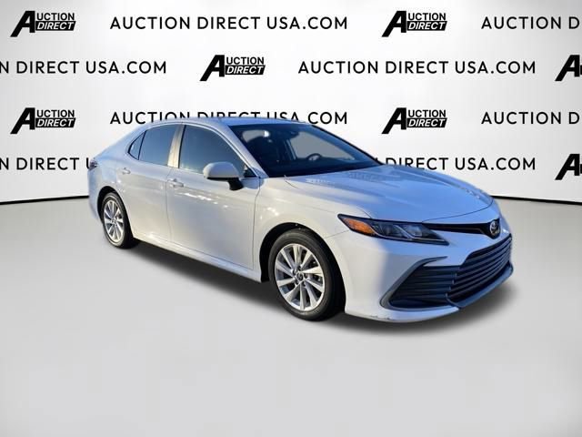 Used 2022 Toyota Camry LE image 22
