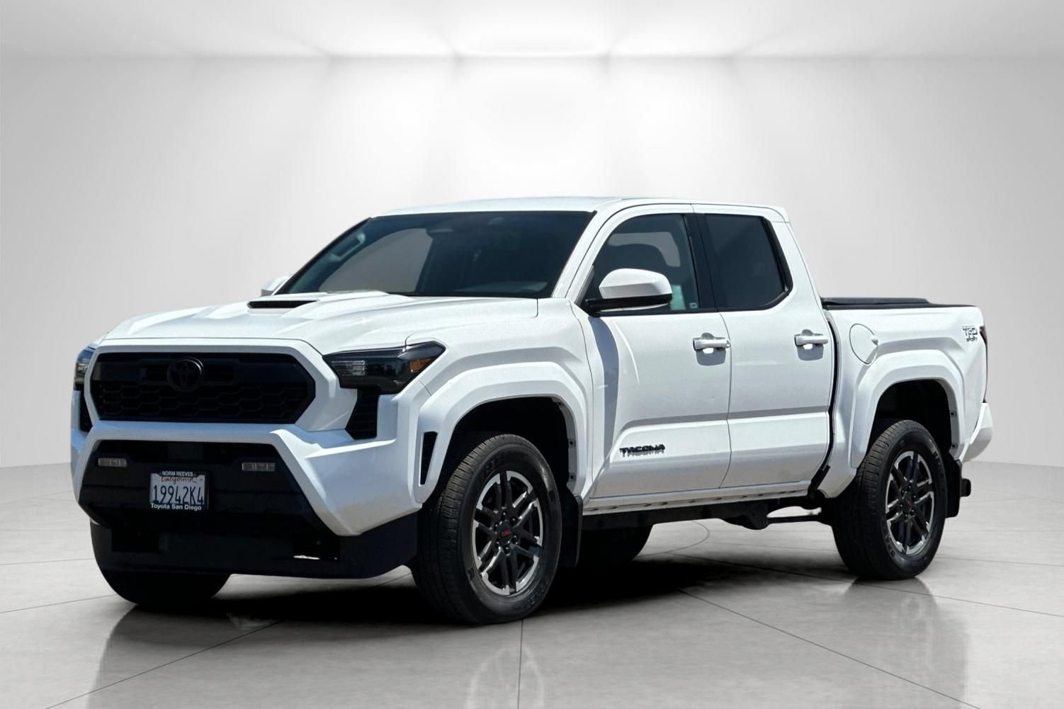 Used 2025 Toyota Tacoma TRD Sport AWD/4WD image 7