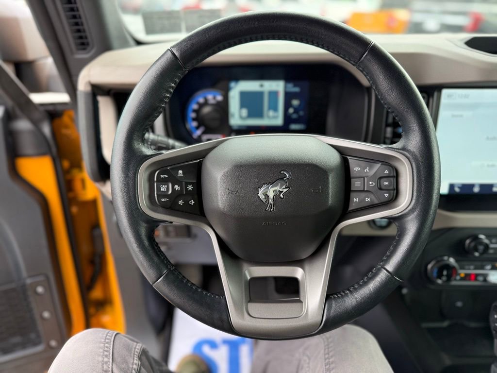 Used 2022 Ford Bronco Wildtrak image 16