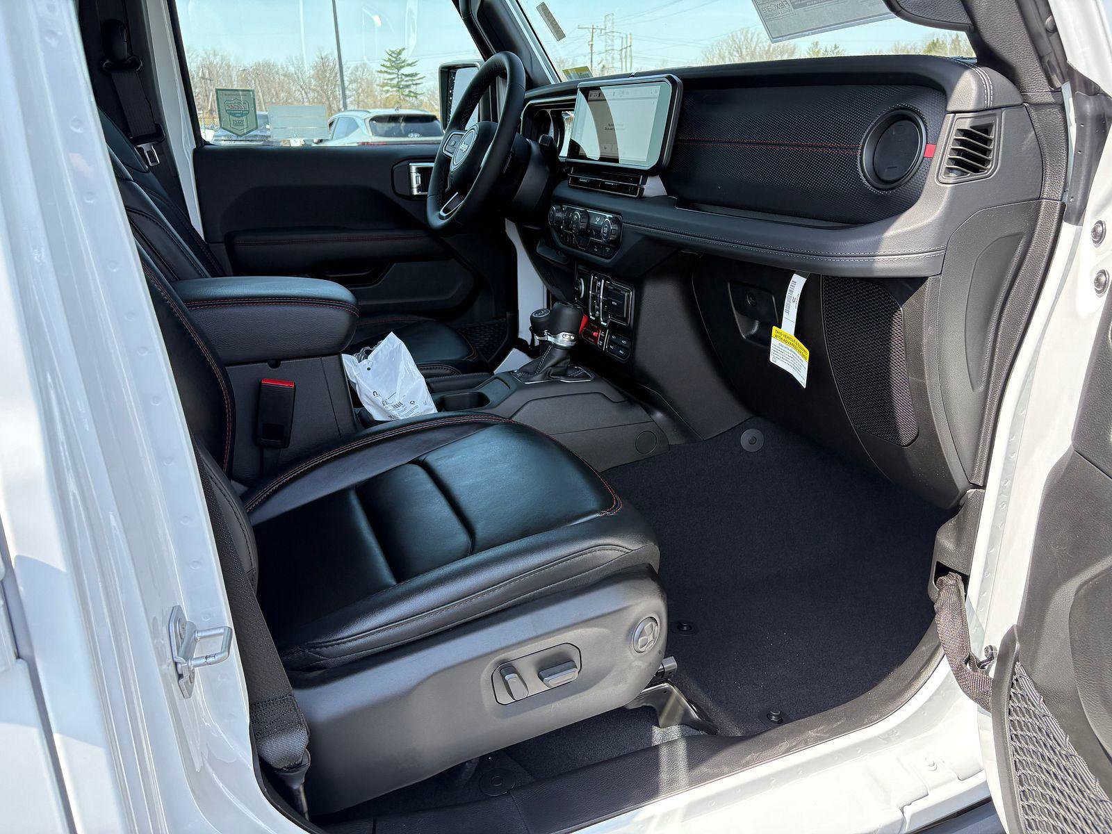 New 2026 Jeep Wrangler Unlimited Rubicon image 10