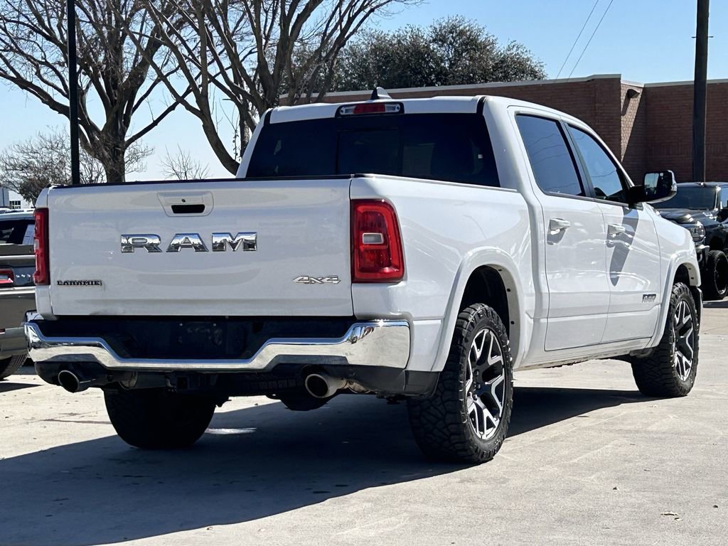 Used 2025 RAM 1500 Laramie AWD/4WD image 5