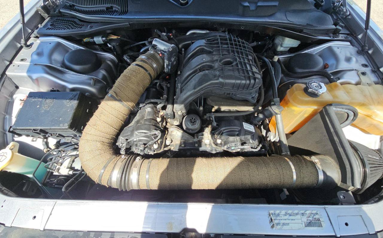 Used 2015 Dodge Challenger SXT RWD image 15