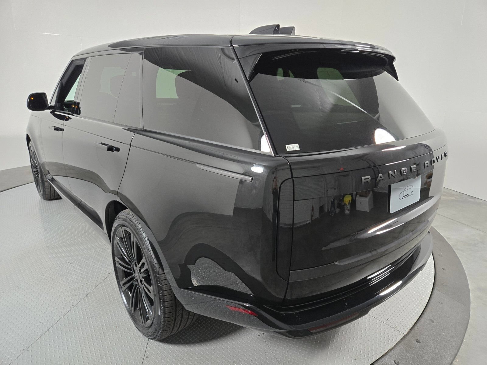 New 2026 Land Rover Range Rover Long Wheelbase Autobiography AWD/4WD image 17
