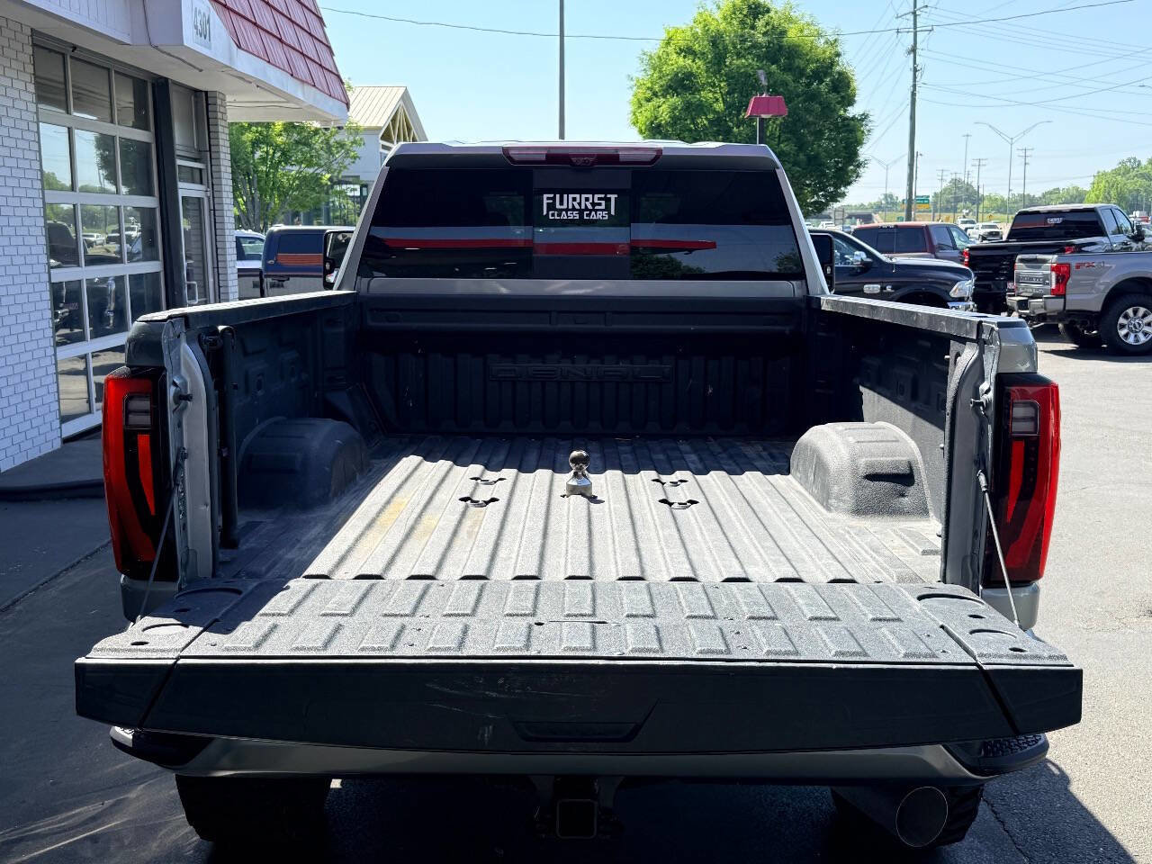 Used 2024 GMC Sierra 3500 Denali Ultimate AWD/4WD image 10