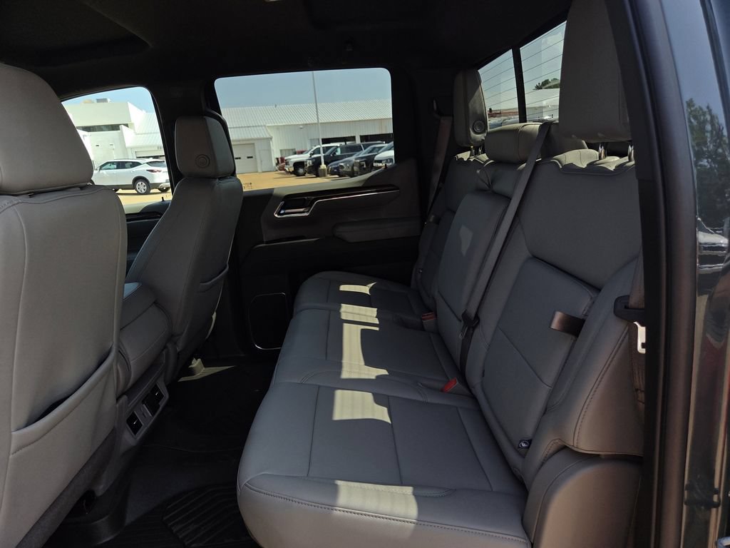 Used 2026 Chevrolet Silverado 1500 LT AWD/4WD image 23