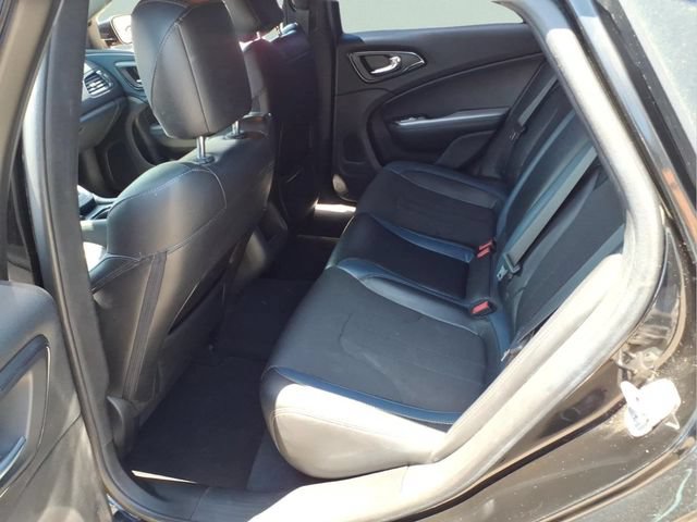 Used 2015 Chrysler 200 S FWD image 12