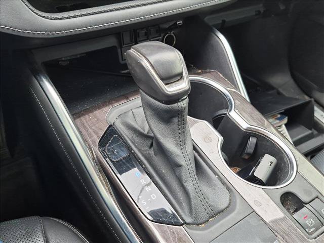 Used 2021 Toyota Highlander Limited FWD image 10