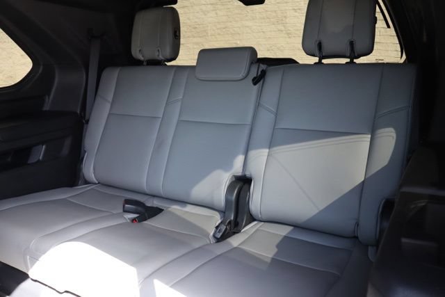 Used 2025 Toyota Sequoia Limited w/ Tow Technology Package AWD/4WD image 7