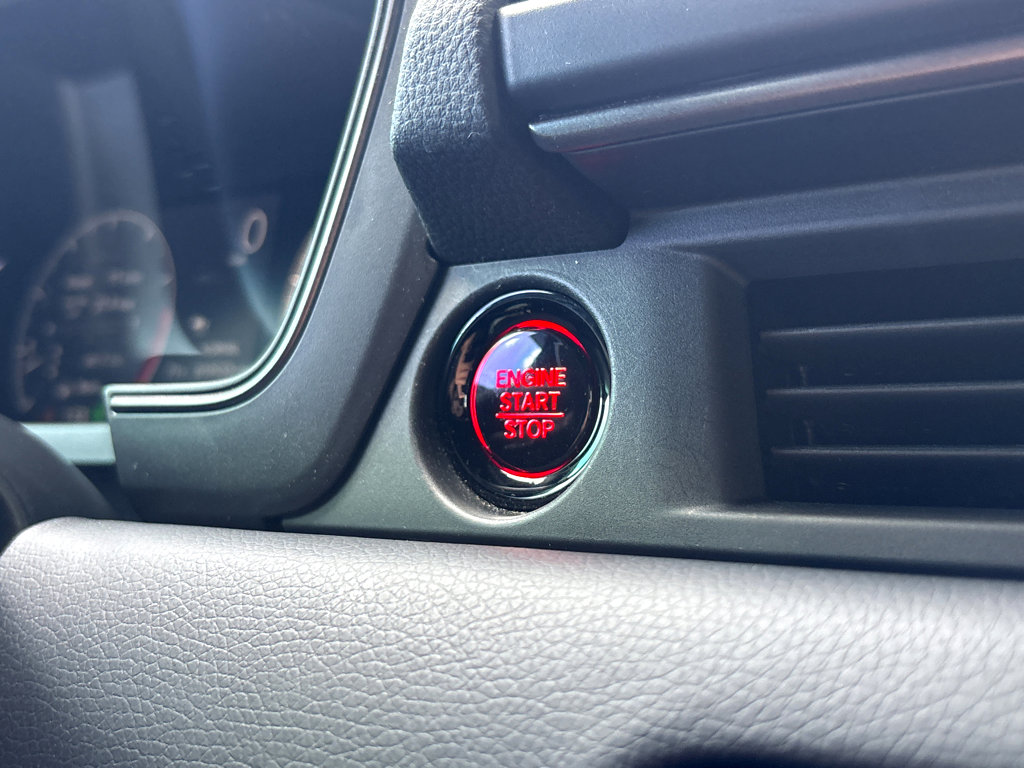 Used 2025 Honda Pilot TrailSport image 7