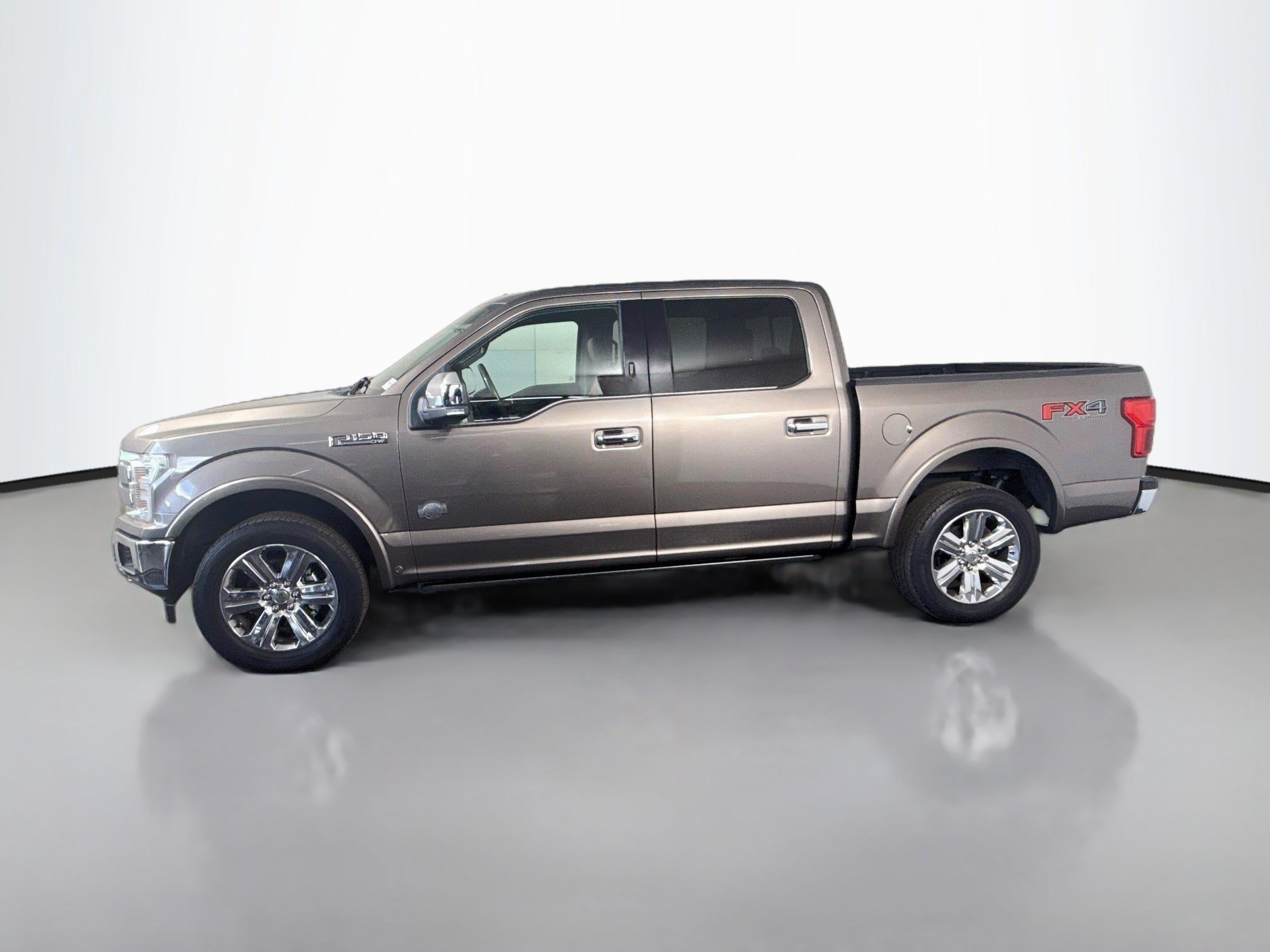 Used 2019 Ford F150 King Ranch w/ Equipment Group 601A Luxury AWD/4WD image 6