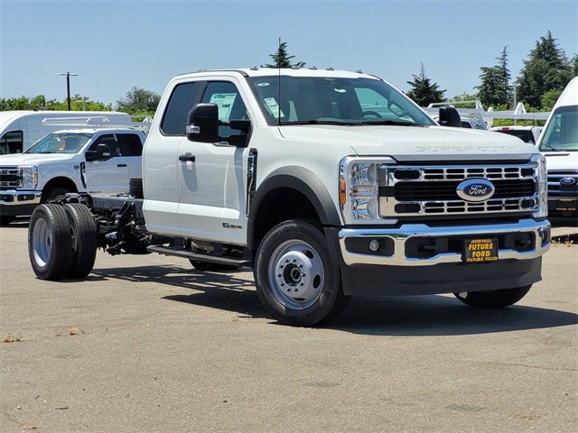 New 2025 Ford F550 4x4 SuperCab Super Duty w/ XL Chrome Package image 1