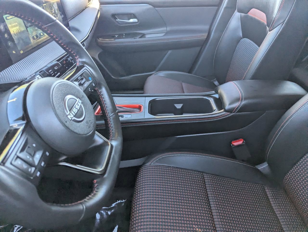 Certified 2025 Nissan Kicks SR image 18