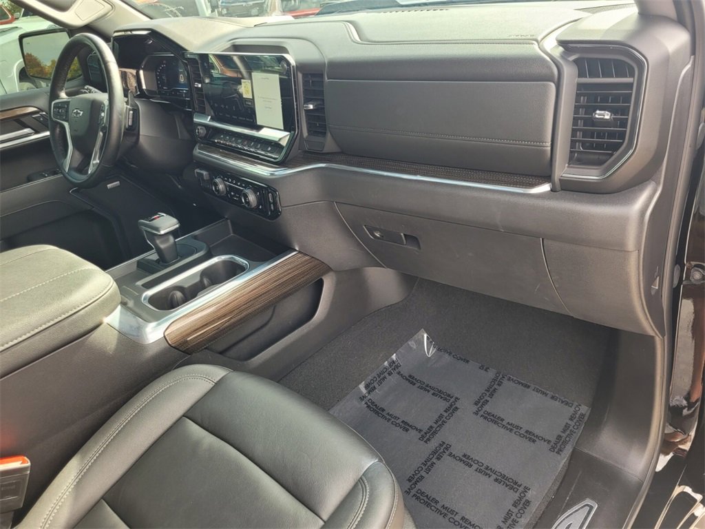 Certified 2024 Chevrolet Silverado 1500 LT Trail Boss w/ Convenience Package II image 20