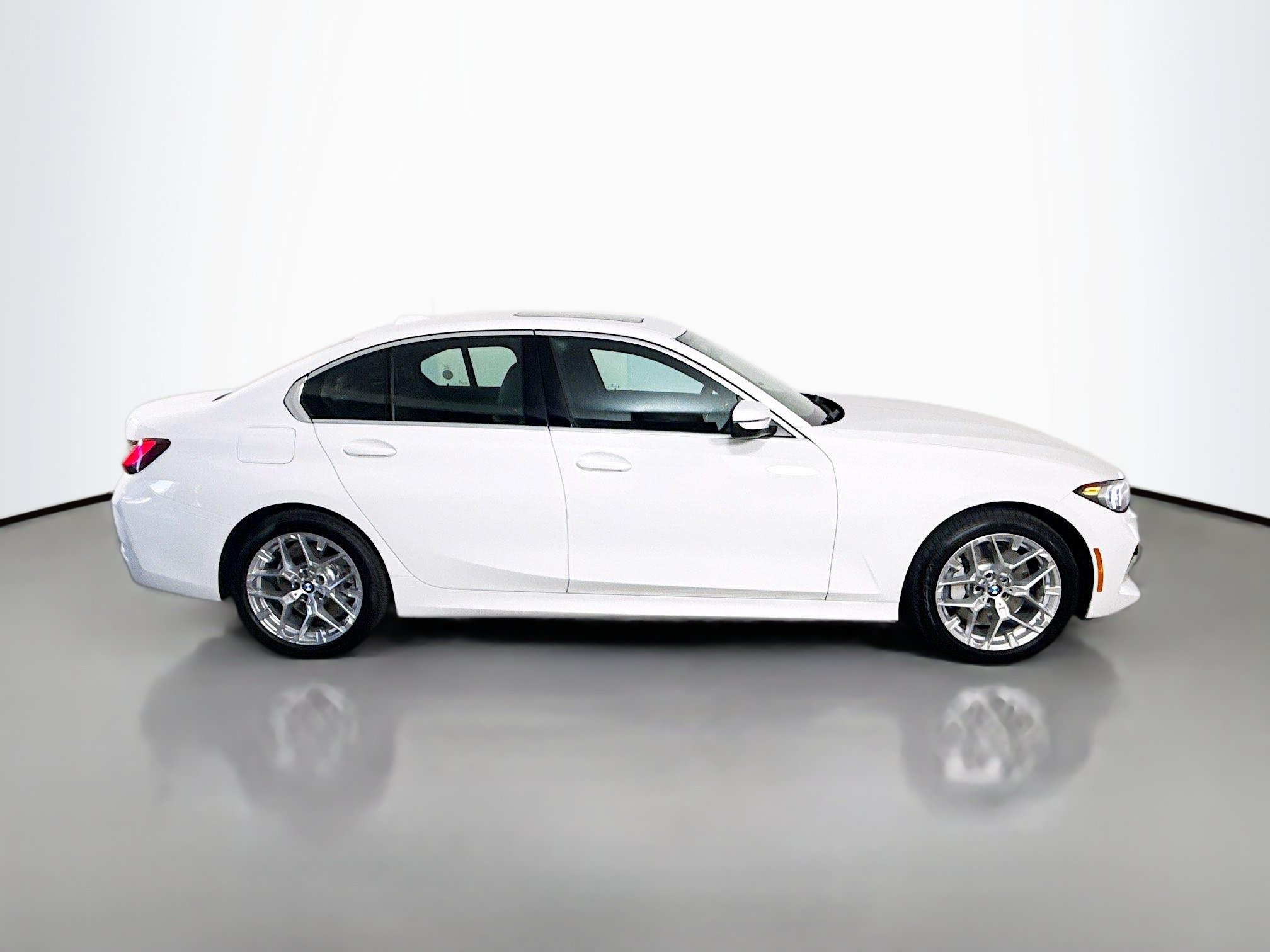 Used 2026 BMW 330i Sedan RWD image 11