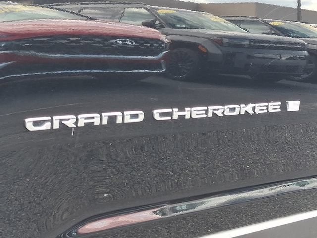 Used 2023 Jeep Grand Cherokee L Limited w/ Luxury Tech Group II AWD/4WD image 30