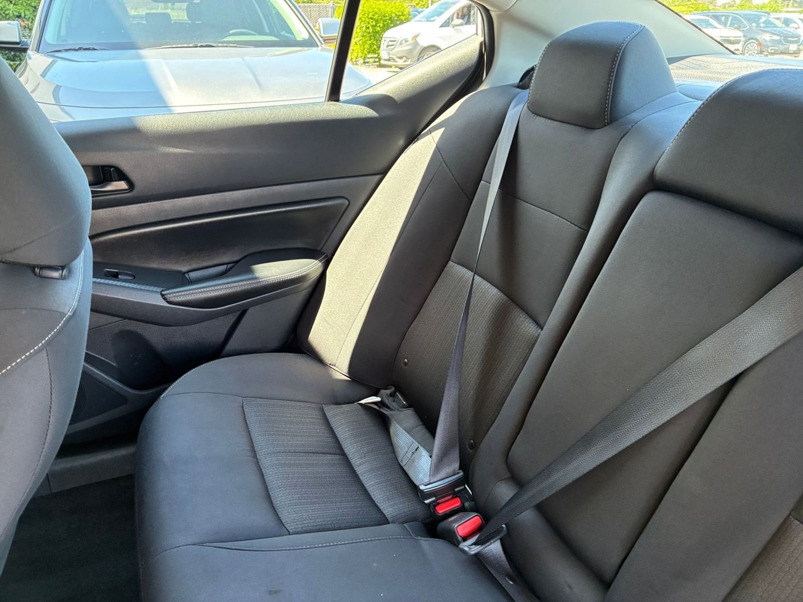 Used 2025 Nissan Altima 2.5 SV FWD image 40