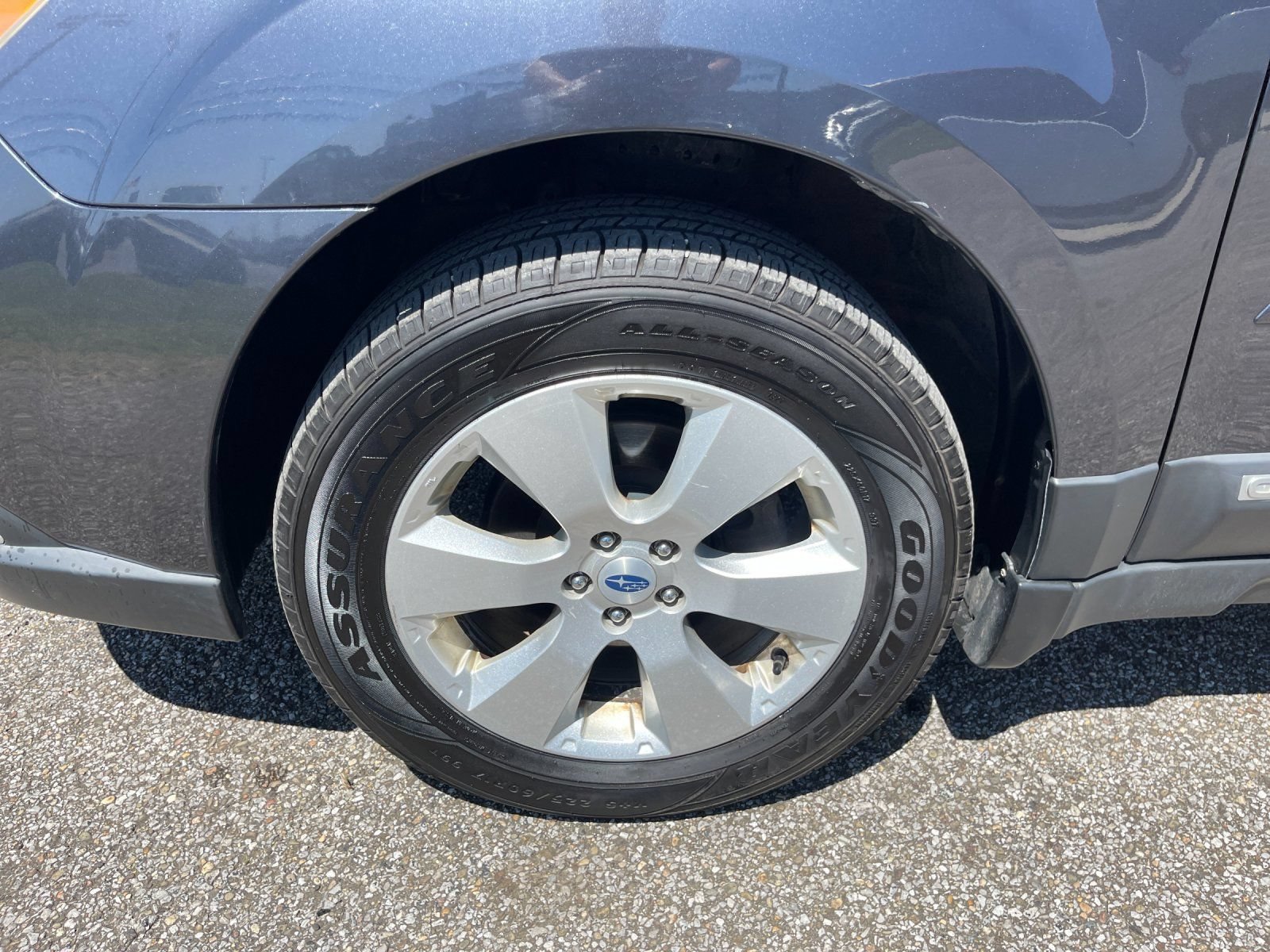 Used 2011 Subaru Outback 2.5i Limited w/ PWR Moonroof Pkg AWD/4WD image 29