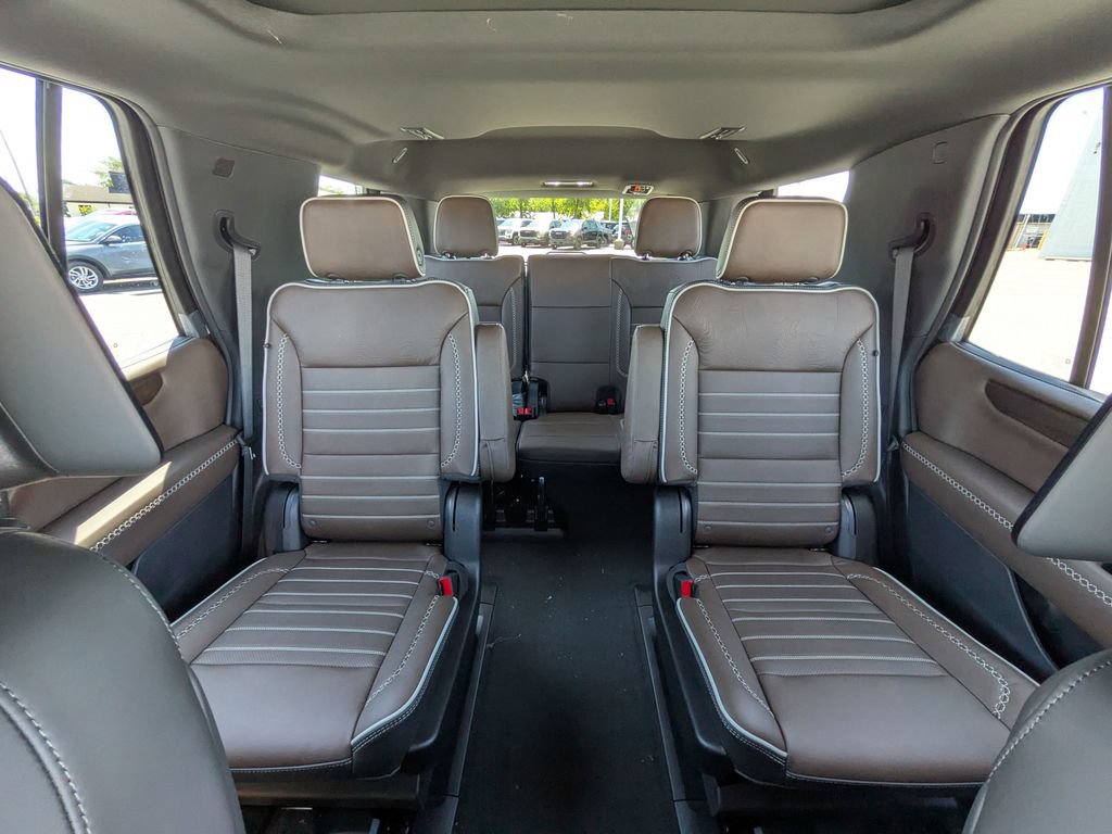 New 2026 GMC Yukon Denali Ultimate AWD/4WD image 26