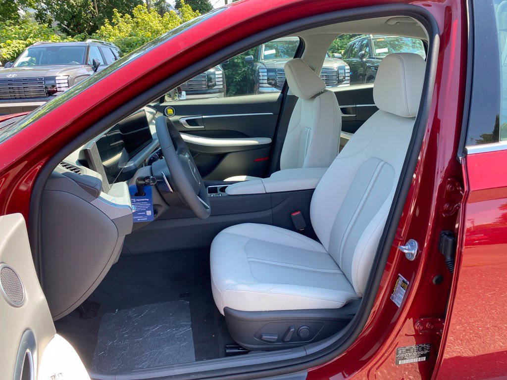 New 2026 Hyundai Sonata SEL FWD image 12