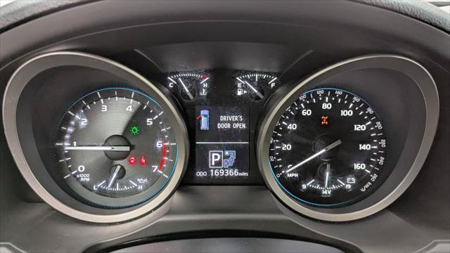 Used 2015 Toyota Land Cruiser AWD/4WD image 22