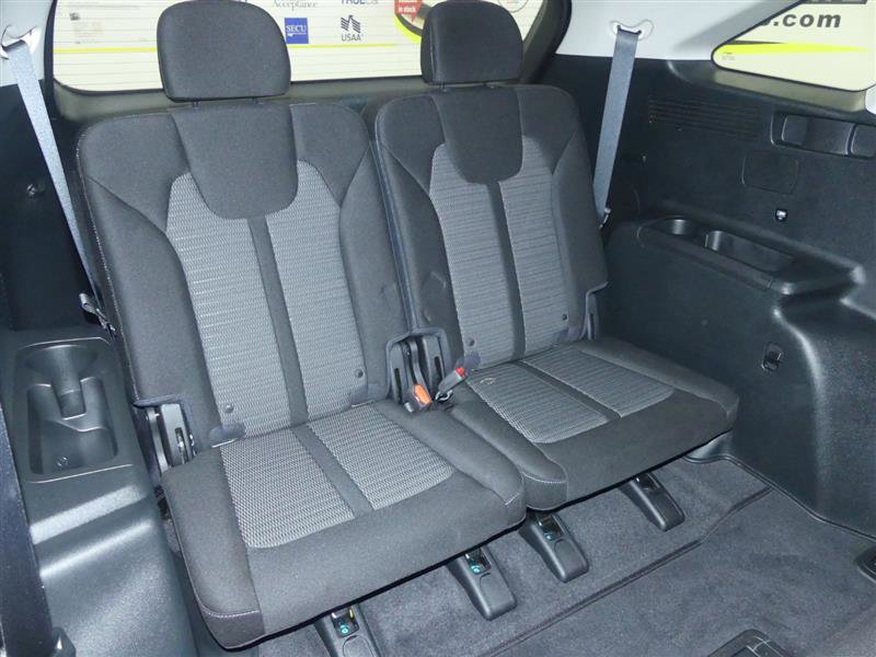 Used 2023 Kia Sorento LX image 5