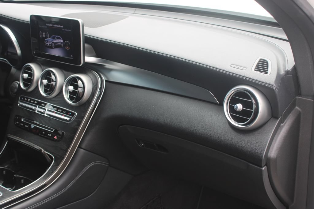Used 2017 Mercedes-Benz GLC 300 image 30