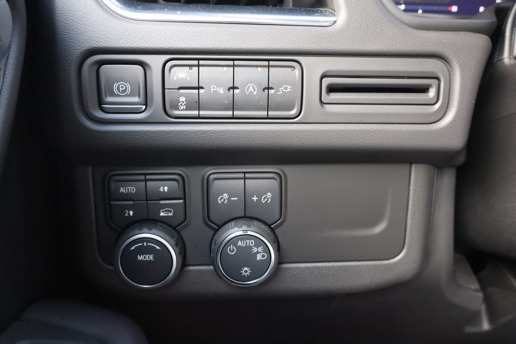 Used 2022 Chevrolet Tahoe RST AWD/4WD image 14