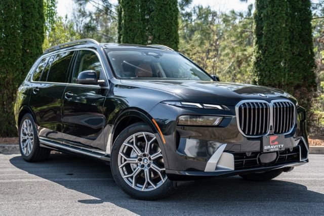 Used 2023 BMW X7 xDrive40i w/ Parking Assistance Package AWD/4WD image 5