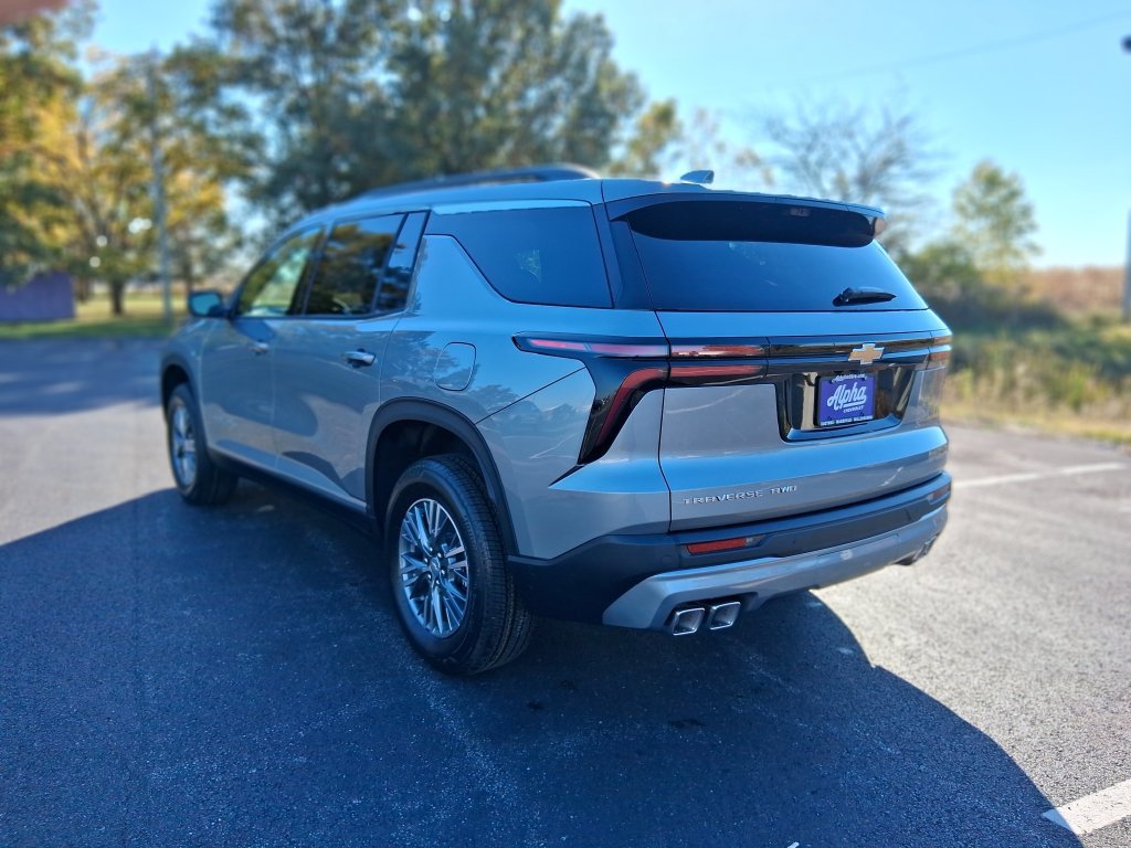 New 2027 Chevrolet Traverse LT w/ Driver Confidence Package AWD/4WD image 5