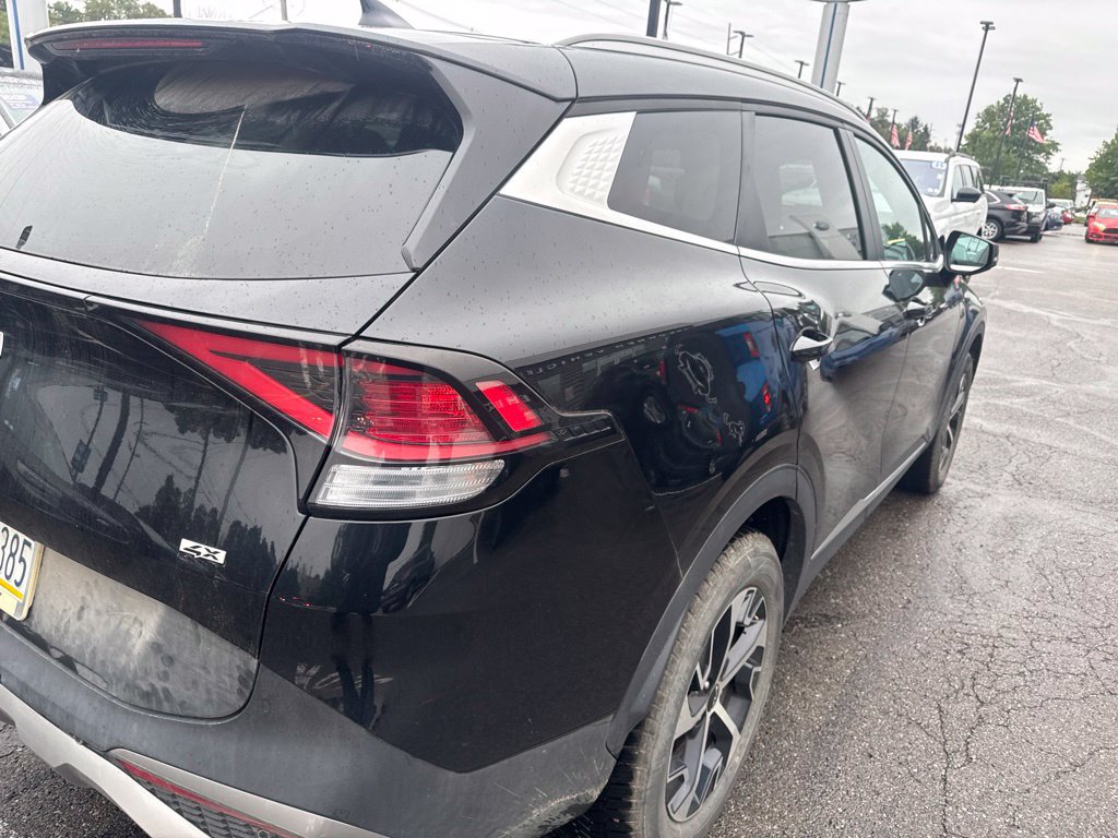 Used 2023 Kia Sportage EX AWD/4WD image 5