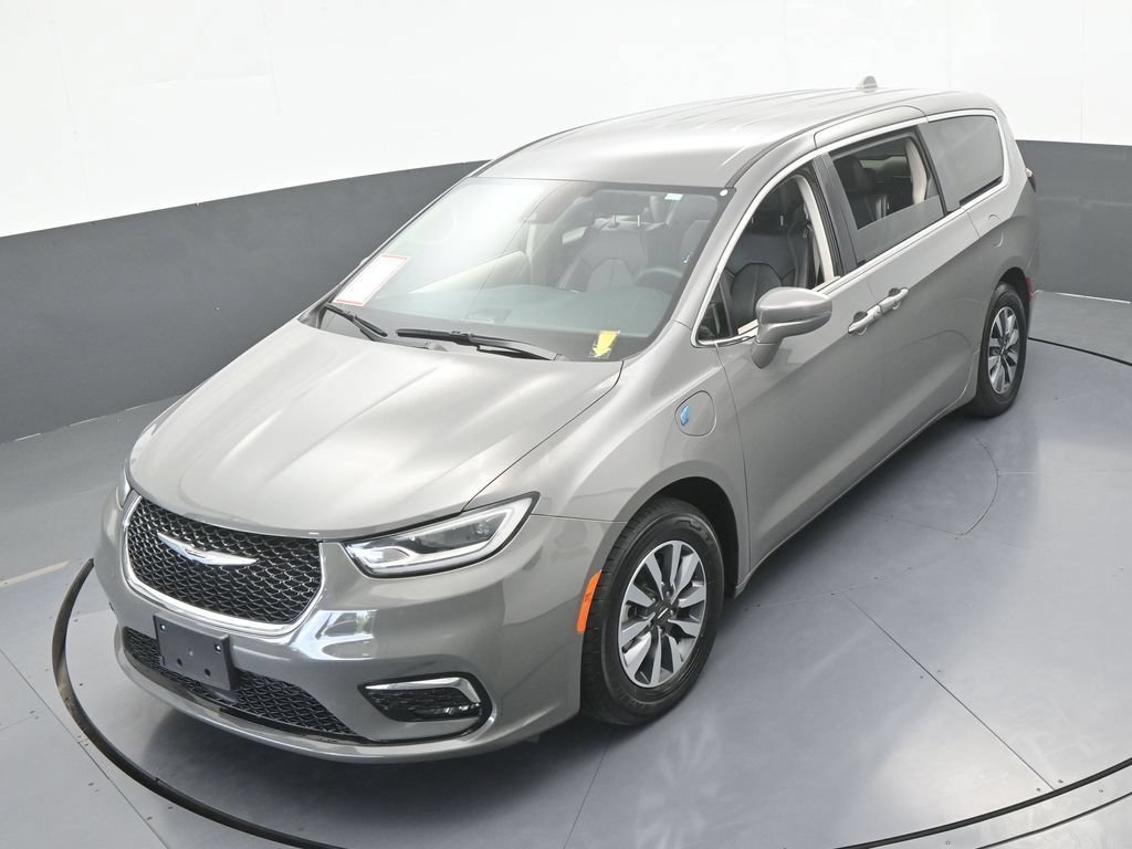 Used 2022 Chrysler Pacifica Touring-L FWD image 50