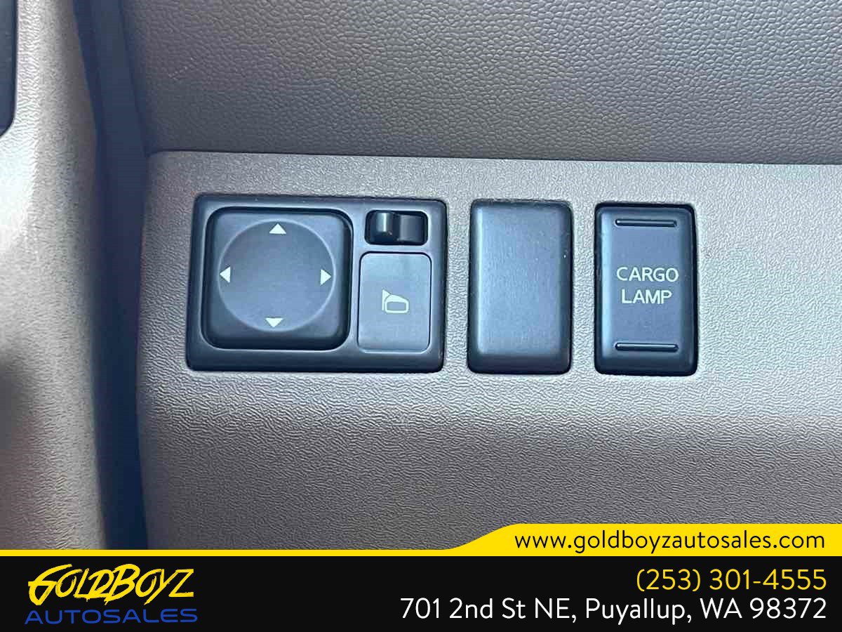 Used 2007 Nissan Frontier SE w/ SE Value Truck Pkg AWD/4WD image 32