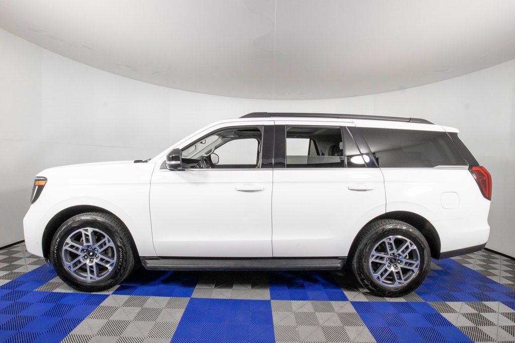 Used 2025 Ford Expedition Active image 7