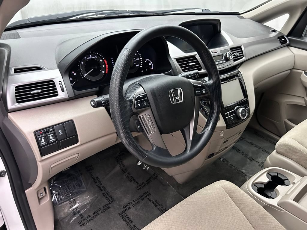 Used 2016 Honda Odyssey SE image 11