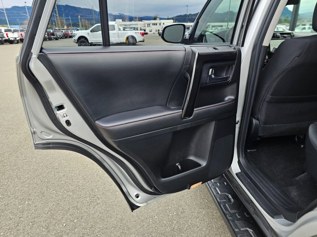 Used 2021 Toyota 4Runner TRD Off-Road image 12