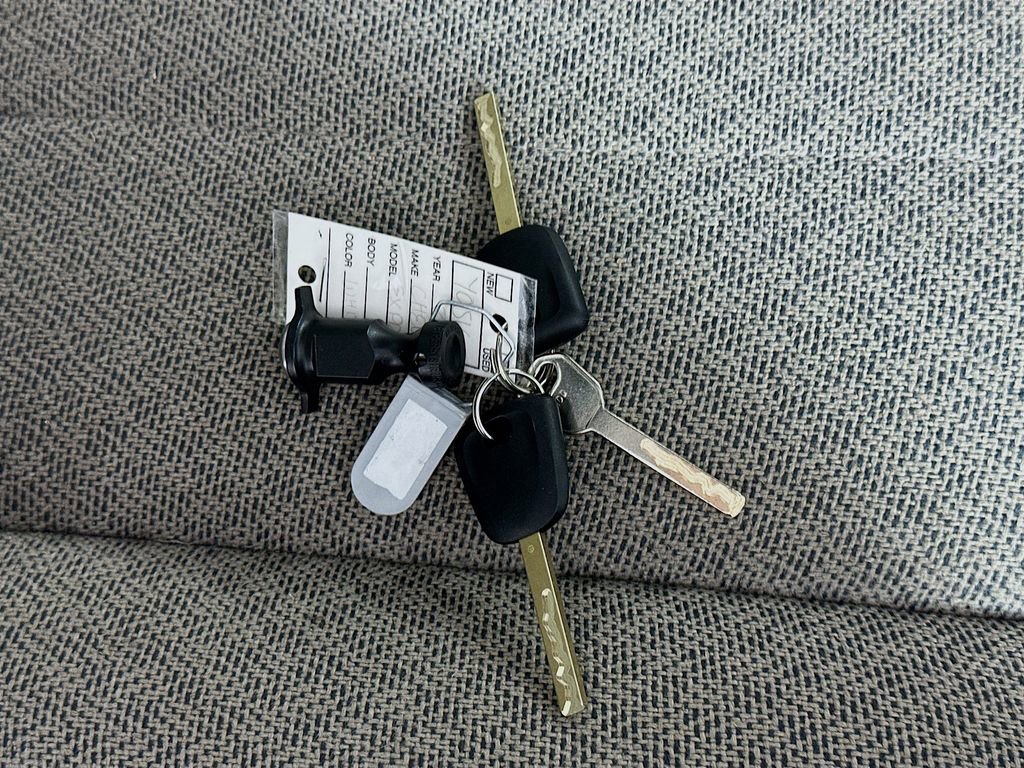 Used 2019 Chevrolet Express 2500 image 33