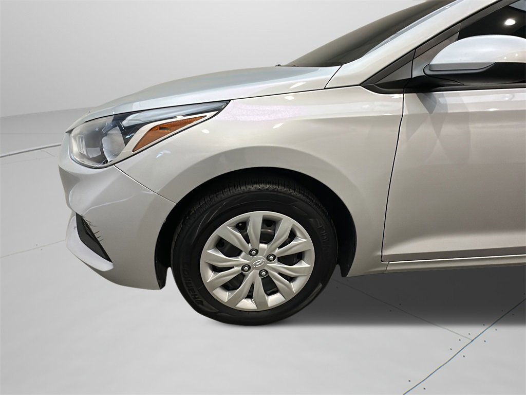 Used 2019 Hyundai Accent SE image 3