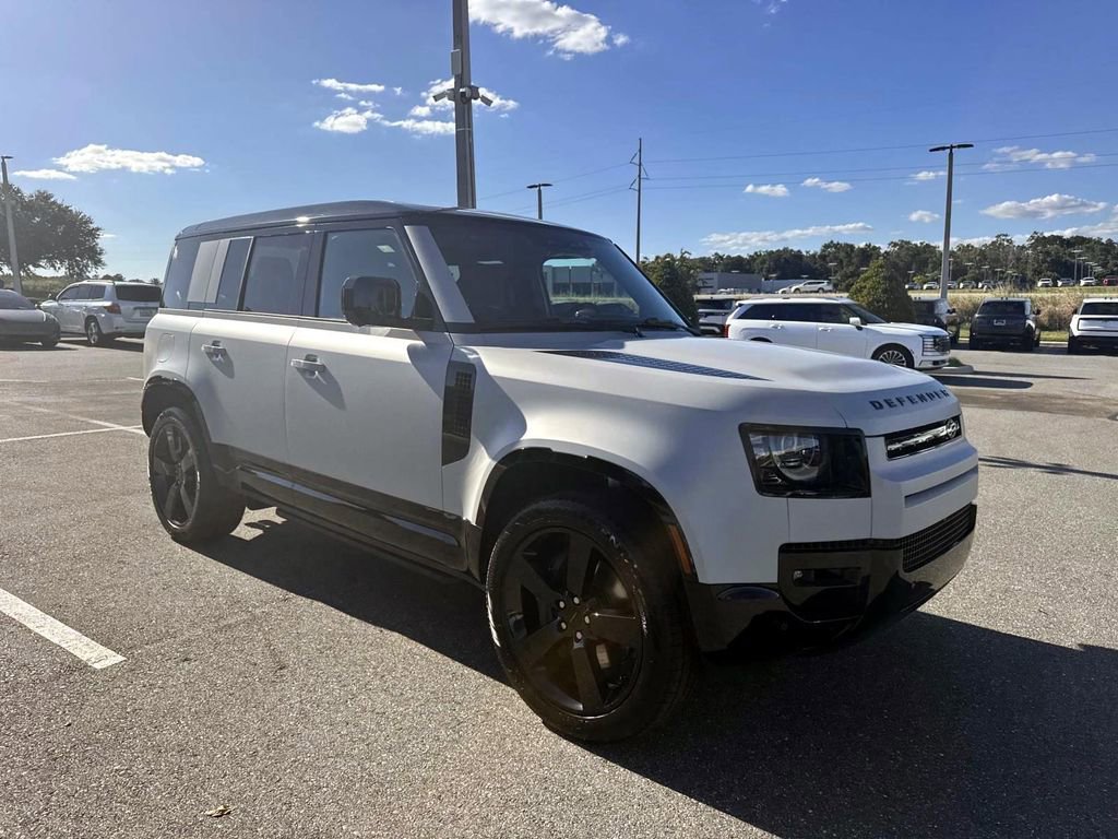 New 2026 Land Rover Defender 110 X-Dynamic SE image 9