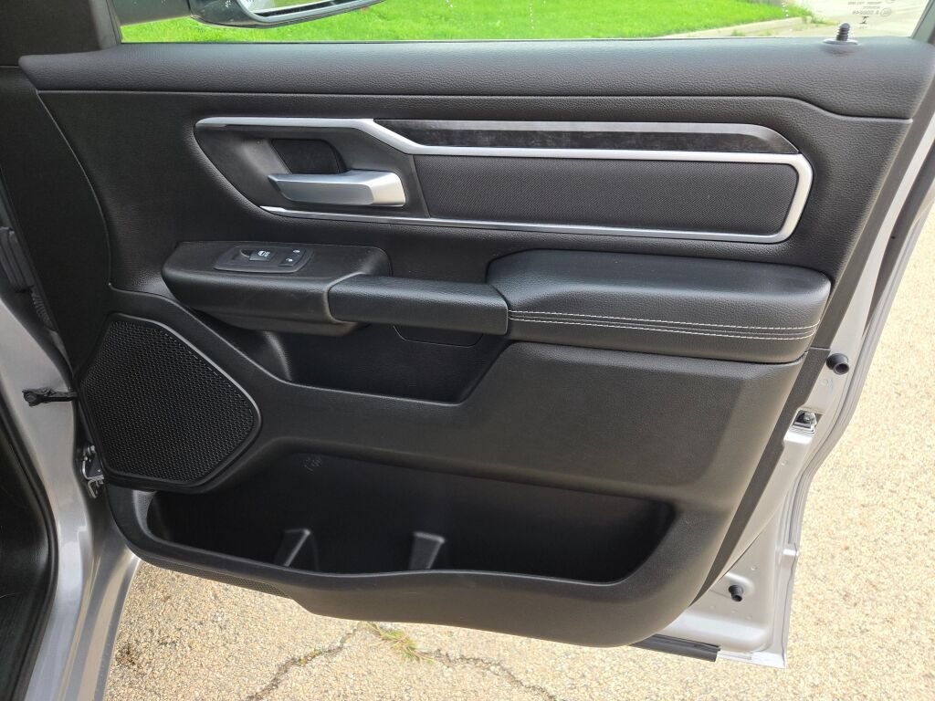 Used 2023 RAM 1500 Big Horn AWD/4WD image 6