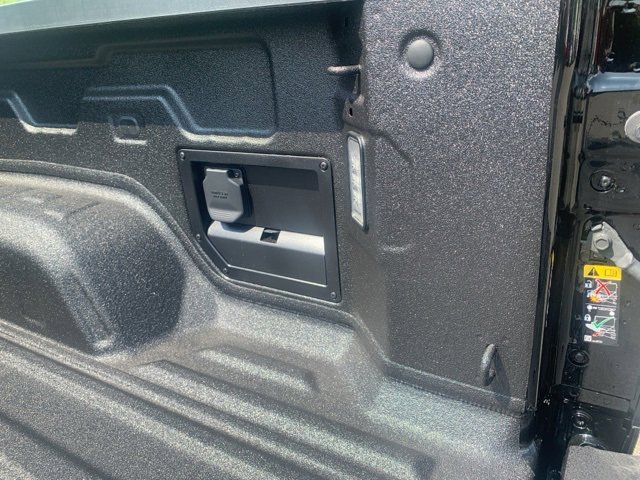 New 2026 GMC Sierra EV Elevation w/ Premium Package image 9